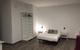 Room And Kitchen Bilbao